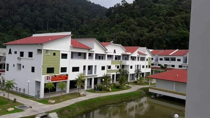 Homestay Lot 10 Pangkor Pekan Pangkor Exterior photo
