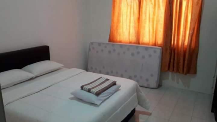 Homestay Lot 10 Pangkor Pekan Pangkor Exterior photo